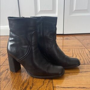 Black Leather Winter Ankle Boots. Made in Italy